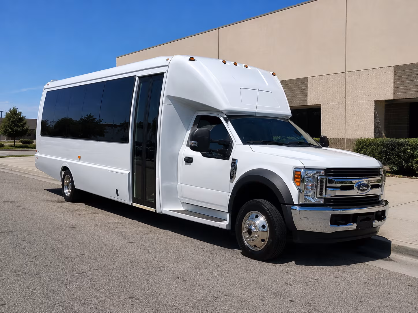 bus rentals for trade shows and corporate travel along the i 95 corridor