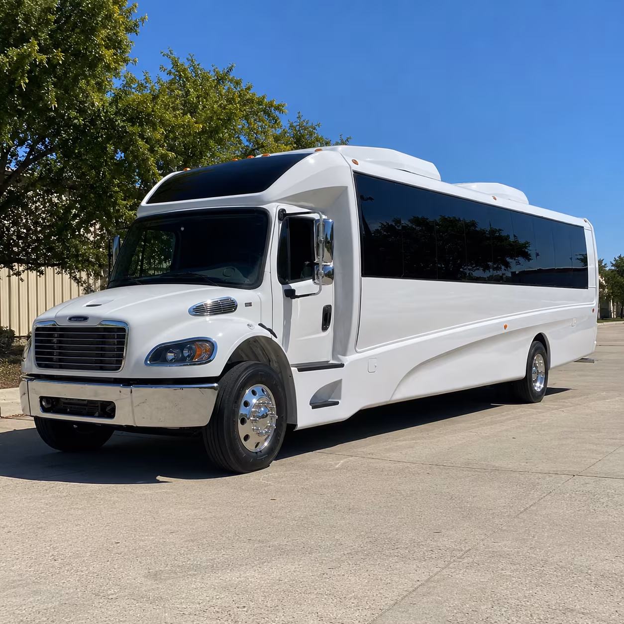 delray beach 25 passenger minibus